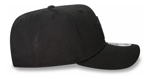 Imagen 3 de 8 de Jockey New Era 950 Ss Chicago Bulls Negro Hombre