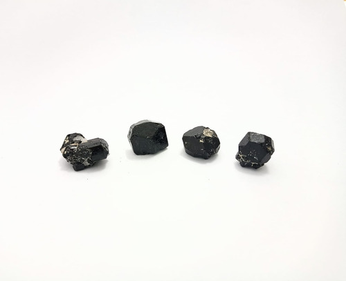 Turmalina Negra Cristalizada - Ixtlan Minerales