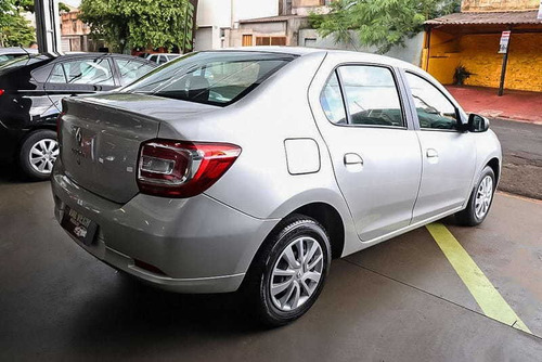 Renault Logan Expr 1016v