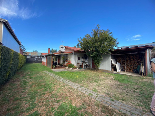 Oportunidad! Amplio Sitio Con 2 Casas, Próximo A Recabarren.