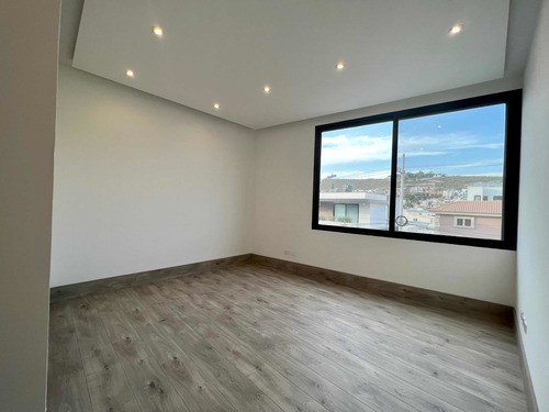 Imagen 19 de 30 de Casa En Fuentes Del Valle En Venta
