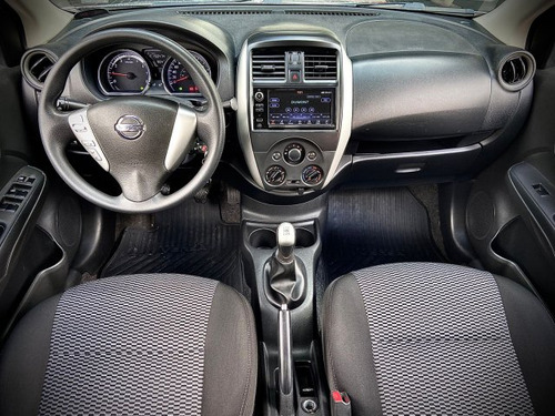 Nissan Versa Versa 1.6 16V FLEXSTART SV 4P MANUAL