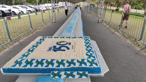 Imagem 5 de 7 de Grade De Contenção Gradil Eventos Barricada Show Aço