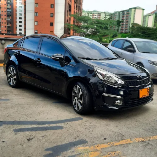 Kia Rio Spice R 1.4 Automático