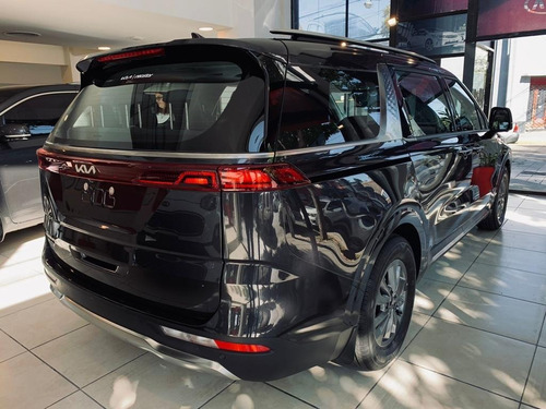 Imagen 3 de 10 de Kia Carnival