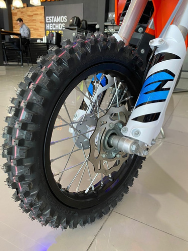 Imagen 11 de 20 de Ktm Sx-e 5 | No Husqvarna, No Honda, No Yamaha, No Ducati
