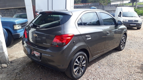 Imagem 9 de 12 de Chevrolet Onix 2015 1.4 Ltz 5p - Promoçao Relampago