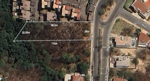 Boulevard De La Torre En Condado De Sayavedra