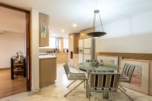 Apartamento En Arriendo En El Nogal. Cod A21548