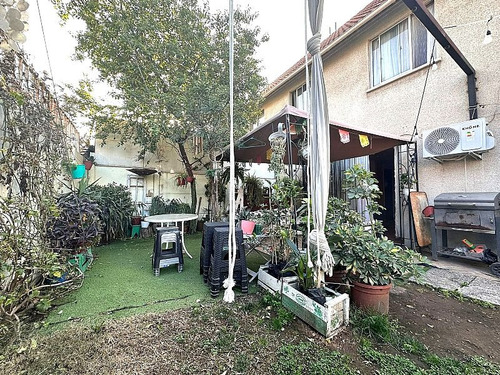 Amplia Casa Y Local Comercial 5d+ 3b+est En Quilicura