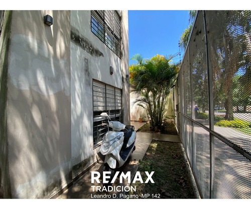 Casa En Venta Ubicación Residencial 7 Ambientes.-