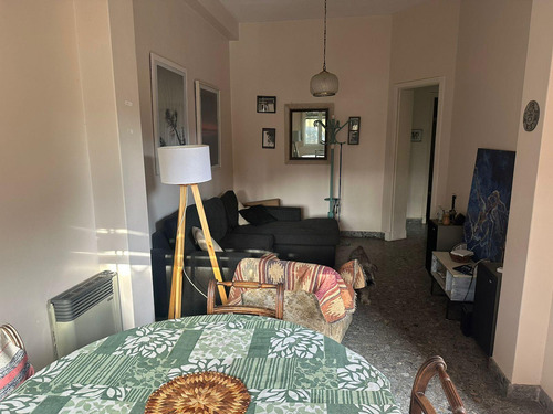 Ph En Planta Baja Con Patio Y Terraza Próximo A Avenida Mitre