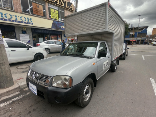 Nissan Frontier D22/np300 4x2 Furgón