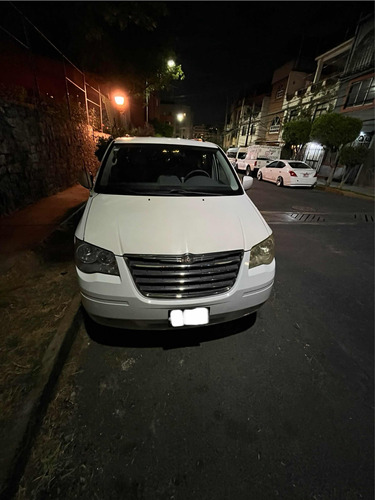 Chrysler Town & Country 2010 4.0
