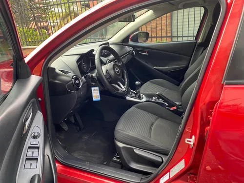 Mazda 2 1.5 Touring mecanico
