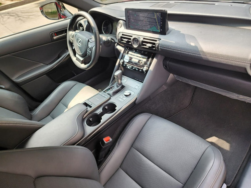 Lexus Is 300 Premium 2023