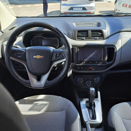 Imagen 12 de 19 de Chevrolet Spin 1.8 N 7p Ltz A/t 2016