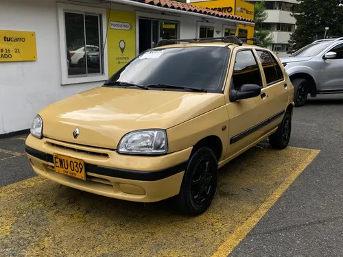 Renault Clio 1 1.4 Rn Mt 4x2 2000