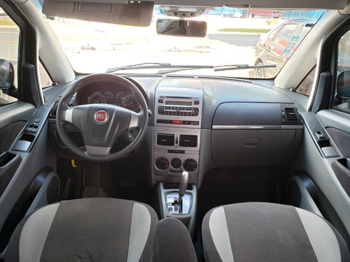 Imagem 4 de 6 de Fiat Idea Sporting