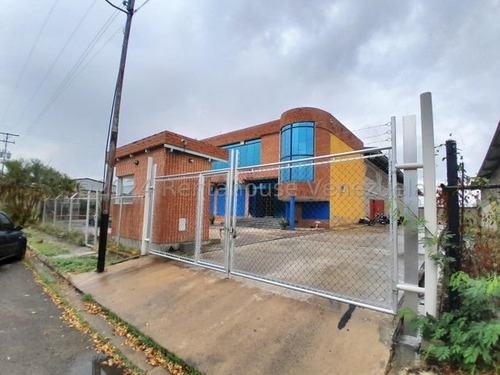 Galpón Venta Cerca Av. Henry Ford Con Departamento, Con Apartamento Residencial Oficina, Mezzanina , Facil Acceso Para Gandolas Valencia Carabobo Leida Falcon Lf24-17900