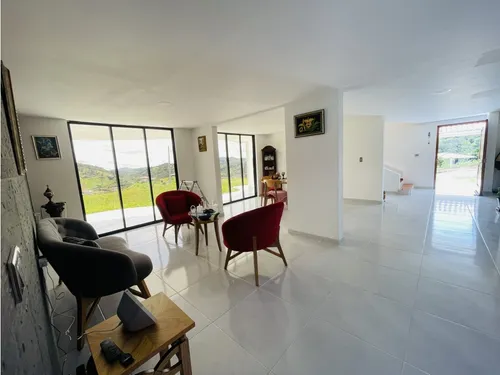 Se Vende Casa En Club Campestre En San Roque, Antioquia