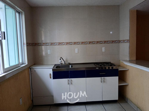 Casa En Santiaguito, Xochimilco Con 3 Recámaras, 231 M², Id: 139576