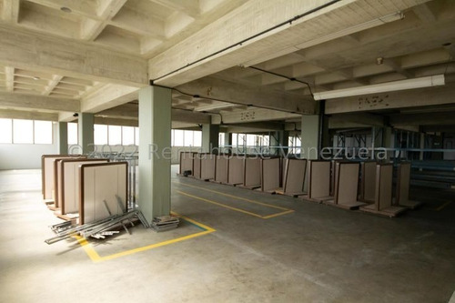 Imagen 7 de 13 de Livy Ramírez Alquila Galpón En Boleíta Norte Mls #23-13310