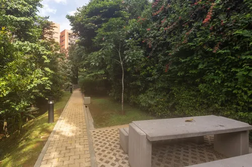 Apartamento En Arriendo En El Tesoro. Cod A20252