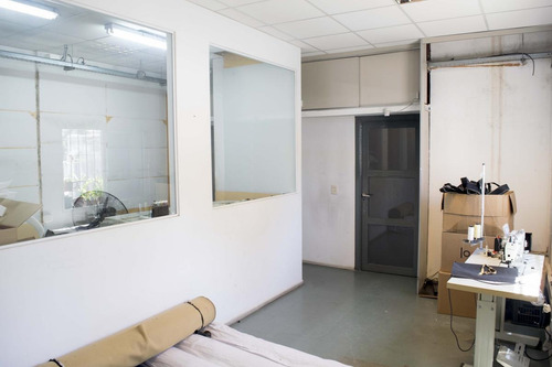 Imagen 5 de 21 de Depósito En Venta Villa Adelina
