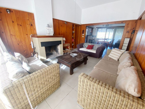 Imagen 3 de 30 de Casa En Venta De 6 Dormitorios, Pinares Punta Del Este