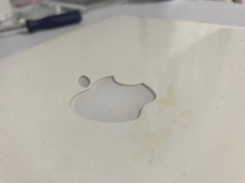 Imagem 4 de 10 de Macbook White A1342 3gb Ram Funciona Com Limitações