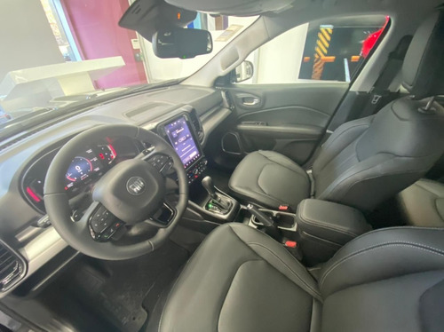 Imagen 6 de 8 de Fiat Toro Volcano
