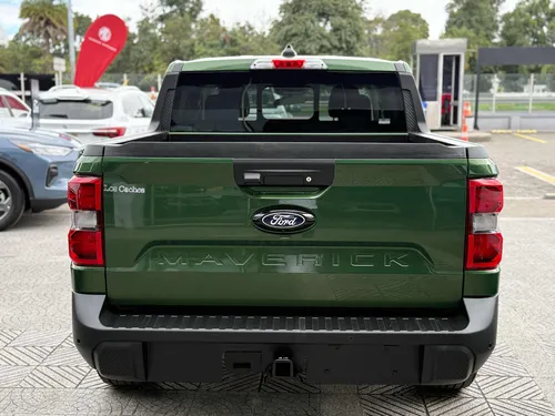 Ford Maverick Lariat 2.5 Hibrida 2025