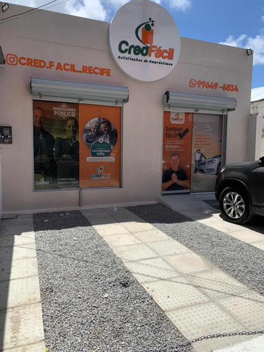 Prédio Comercial Avenida Beberibe Com Muito Movimento