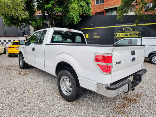 Ford F-150 5.0l Xl Cabina Y Media 4x2 Mt