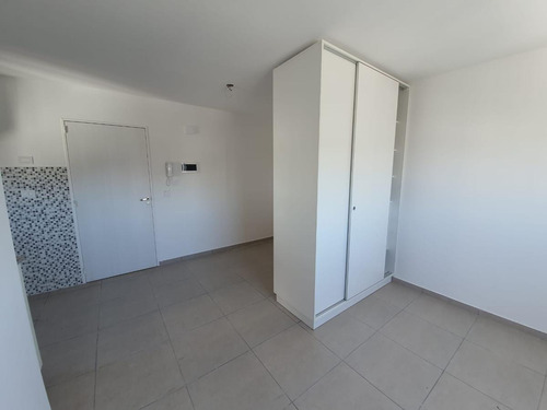 Imagen 6 de 8 de Monoambiente Con Terraza Exclusiva