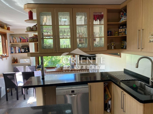 Estupenda Casa Familiar-condominio Inmejorable En El Arrayan