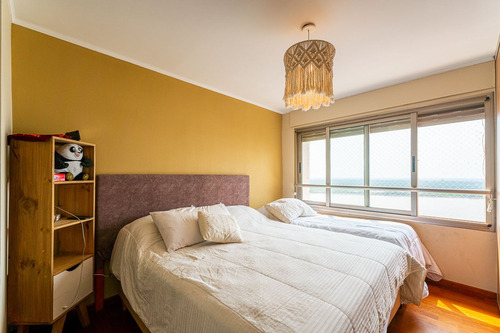 Venta 2 Dormitorios Con Vista Al Rio Y Cochera