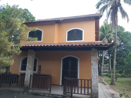 Junto Ao Centro, 3 Quartos Uma Suite. Finíssimo Acabamento.