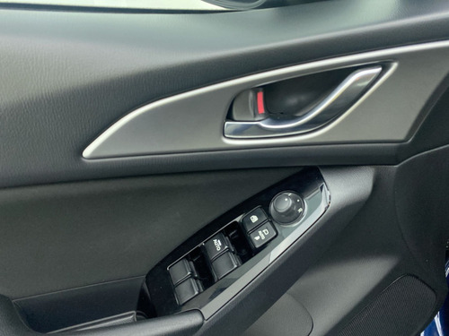 Imagen 14 de 25 de Mazda 3 Sport Touring 2.0