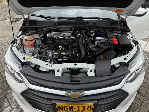 Chevrolet Onix 1.0T Premier Hatch At