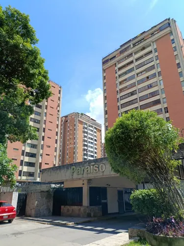 Apartamento En Venta. El Paraíso.
