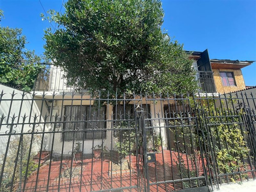 Casa En Venta De 3 Dorm. En Pedro Aguirre Cerda