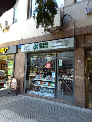 Imagen 4 de 4 de Troll Hunters - Lo Que Cayo Del Cielo - Latinbooks - Libro *