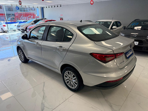 Fiat Cronos 1.3 8V Flex