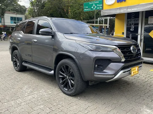 Toyota Fortuner 2.4 Srv Diesel 2022