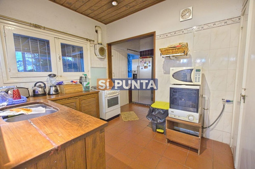 Imagen 11 de 25 de Casa Con Piscina Y Parrillero En Alquiler
