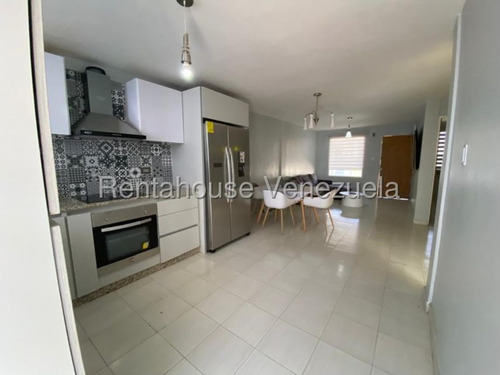 Valeria Chong Casa Alquiler Cabudare Lara Avenida Intercomunal Oportunidad Residencial Economico Código Inmobiliaria Rent-a-house 25-18352