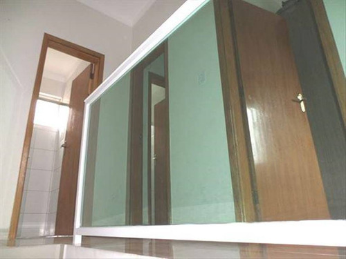 Imagem 13 de 30 de Triplex Sobrado Novo Com 02 Dormitórios 01 Suíte 02 Banheiros Condomínio Fechado Na Vila S. Jorge São Em Vicente Imóvel Este Bem Grande Com 110 M2 Util É Bem Arejado Iluminado Com Churrasqueira Próxi