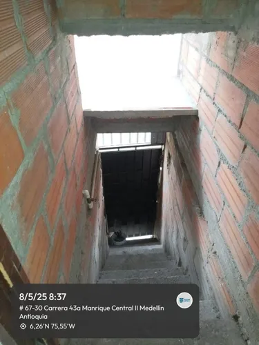 Hermoso Apartamento En Venta Manrique Central A 2 Cuadras De La Piloto,cerca A La Estacion De Palos Verdes